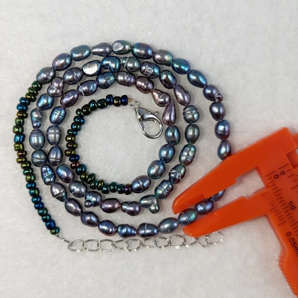 REAL 4-5mm Teeny Peacock Pearl Necklace - Picture 3 of 9